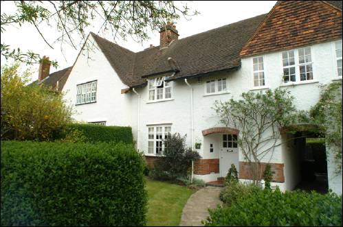 18 Asmuns Hill